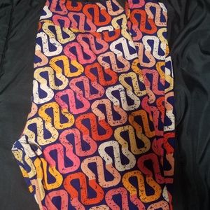 Lularoe Navy Coral Orange Squiggle Leggings